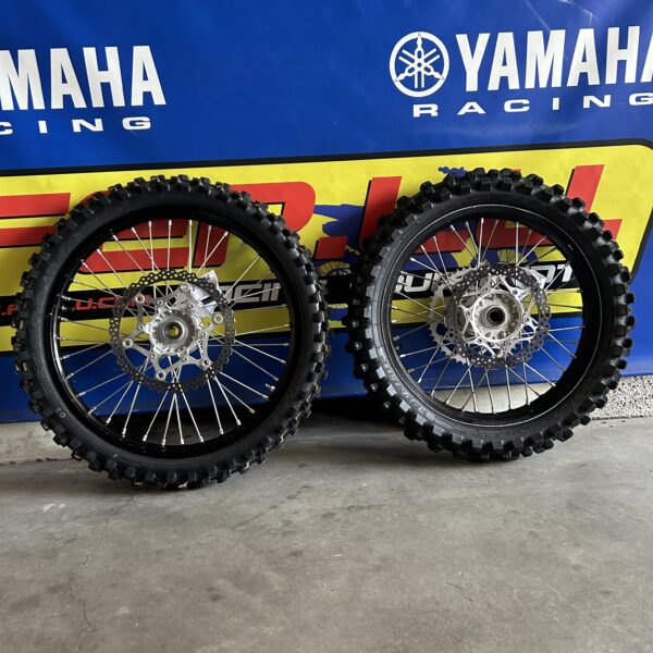 ruote complete cross Yamaha 4t usate